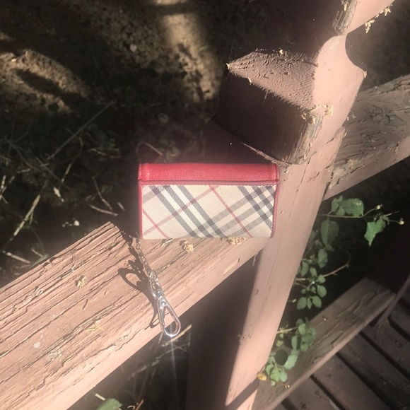 Burberry Novacheck 4- key wallet holder - Picture 3 of 12